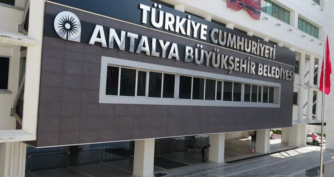 antalya buyuksehir belediyesi sorusturmasinda 5 kisi tutuklandi LjOLCTMc