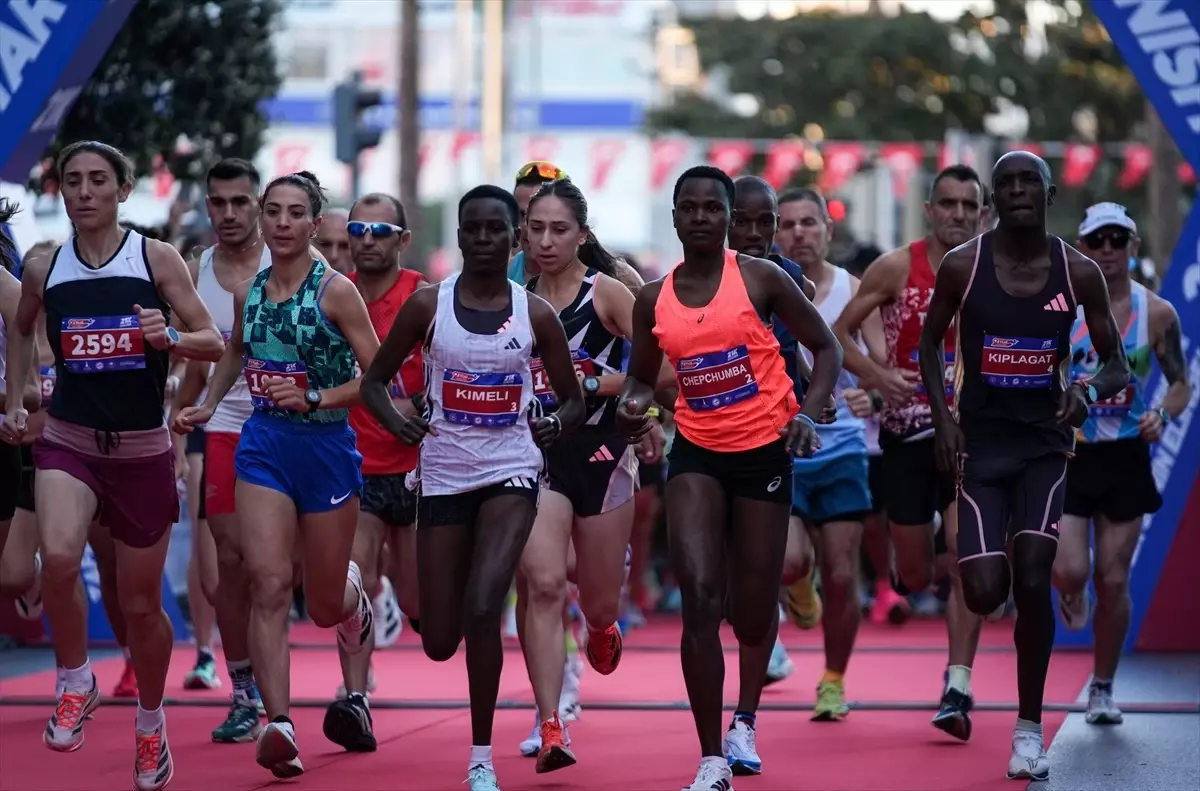 izmir yari maratonunda kenyali ikilisi yQz82kqj