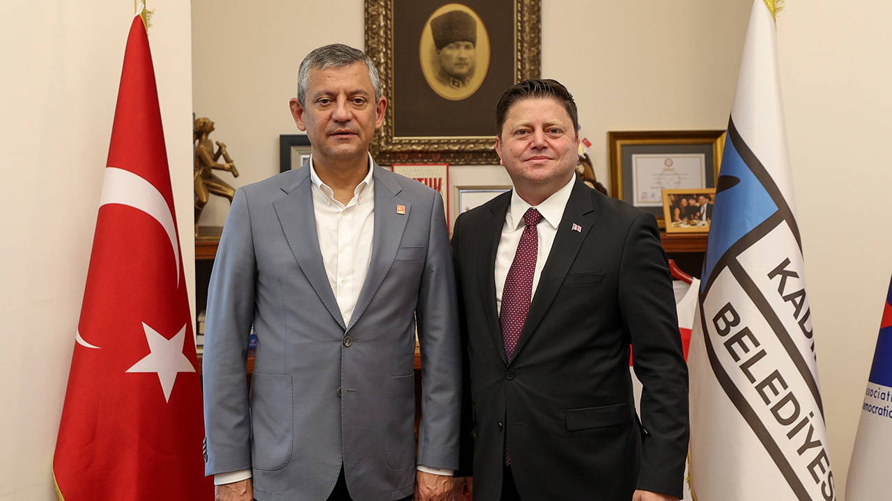 ozgur ozelden kadikoy belediye baskani mesut kosedagina ziyaret hsbeG3ZI