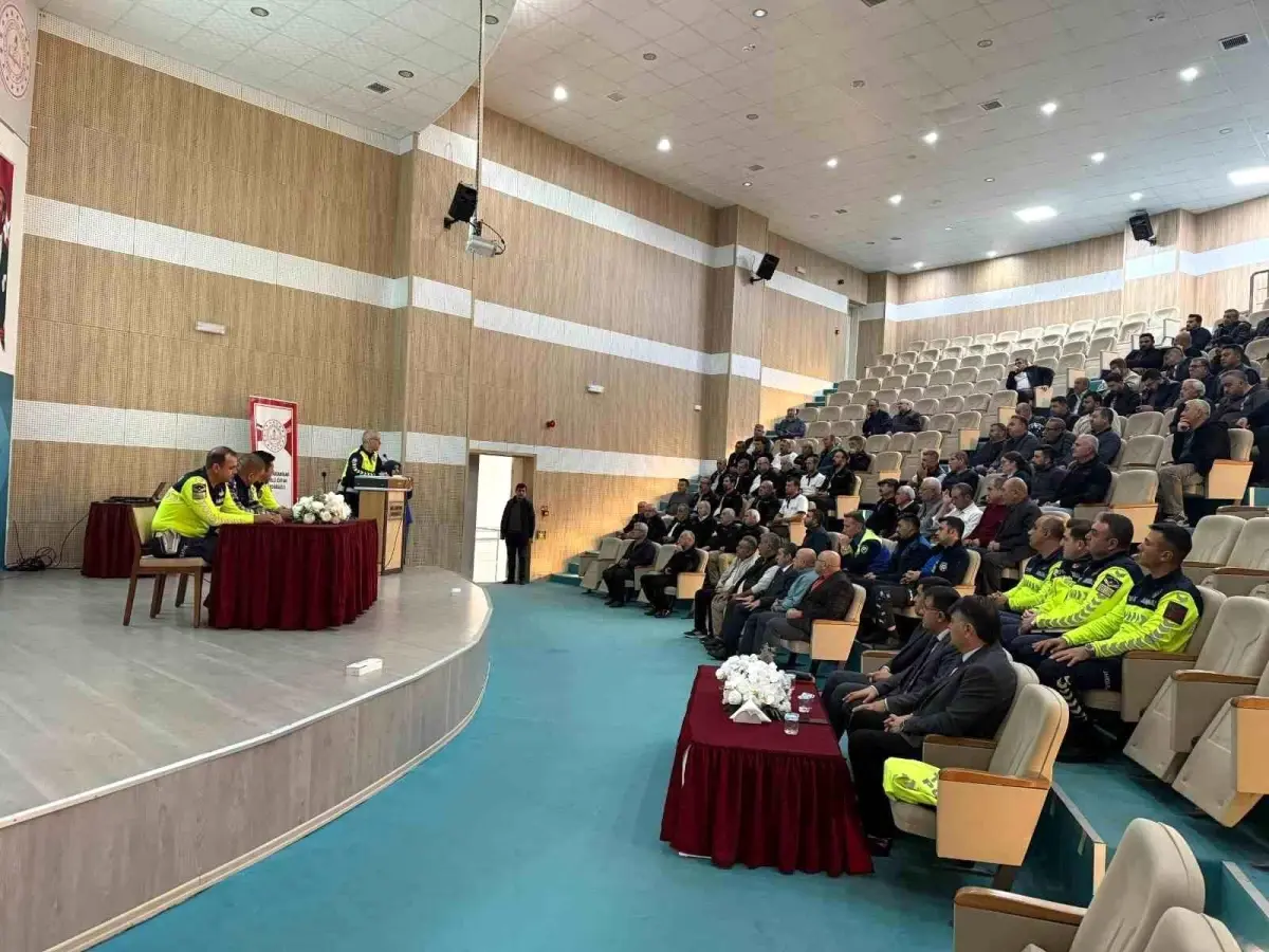 afyonda servis soforlerine trafik egitimi cvmJrVXq.jpg