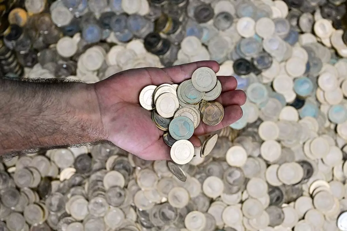 darphaneden 8 ay sonra bir ilk binlerce 1 5 ve 10 kurus basildi LFq2D5lE