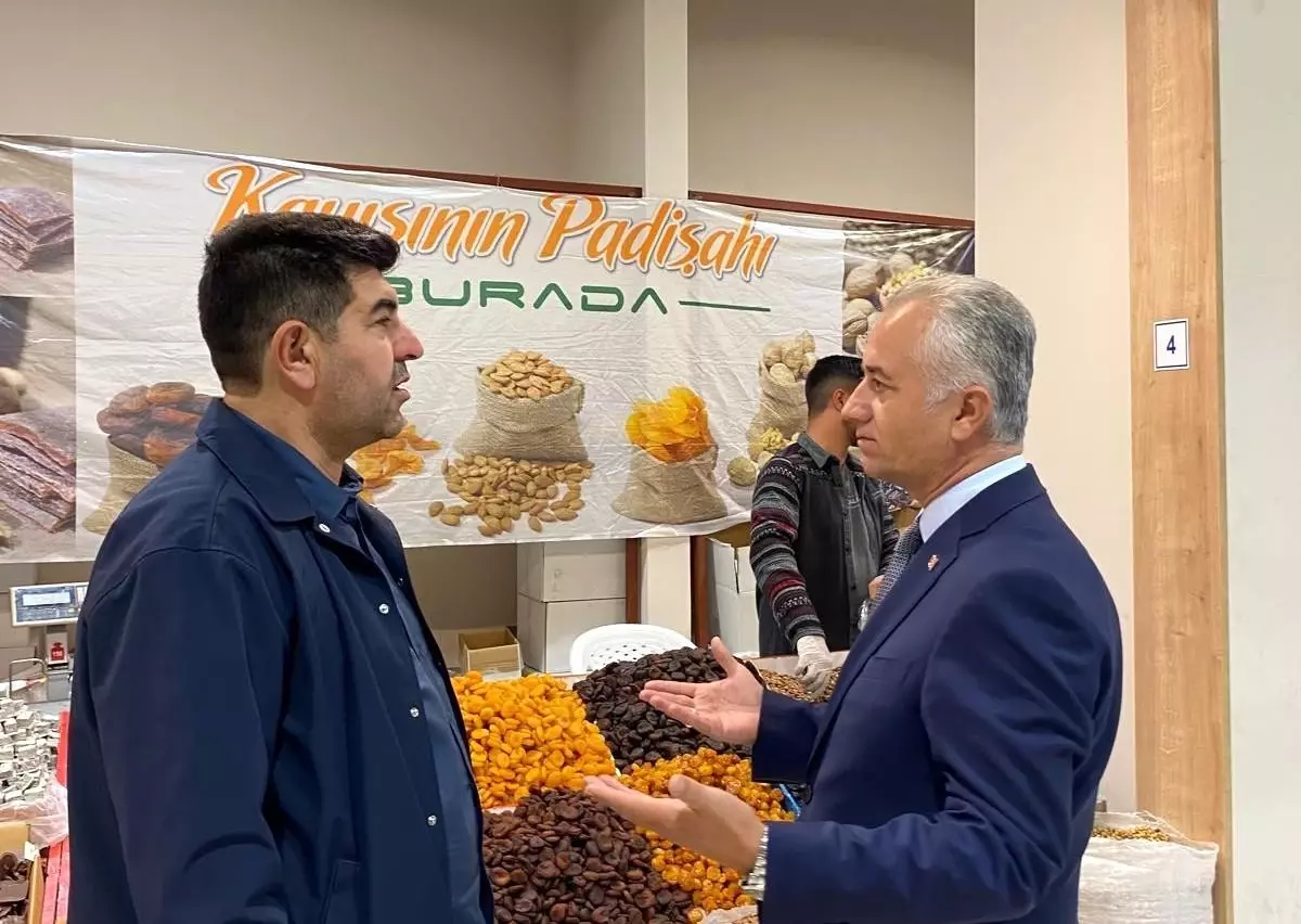 malatya kayisisi tartismalarina tepki Q1T773Px.jpg