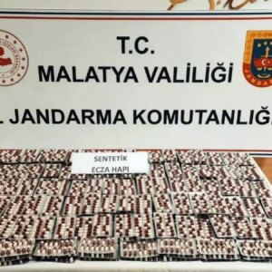 malatyada uyusturucu operasyonu 4 bin 438 hap ele gecirildi UlEM6UI4.jpg