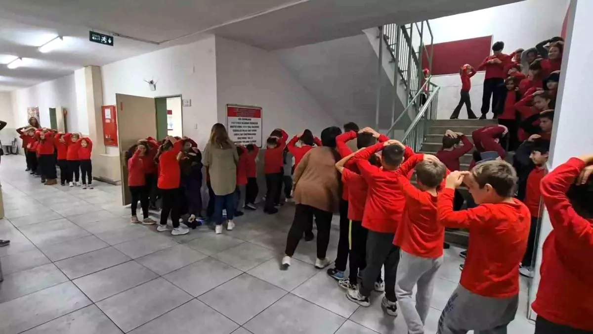 tekirdagda deprem tatbikati basariyla gerceklestirildi 5SFHBs7S.jpg