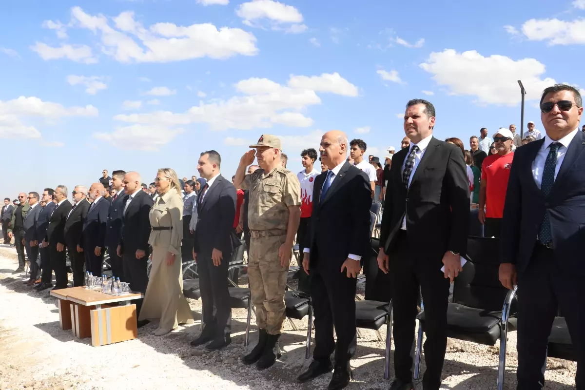 zerzevan kalesinde tenis turnuvasi YRph2CYD