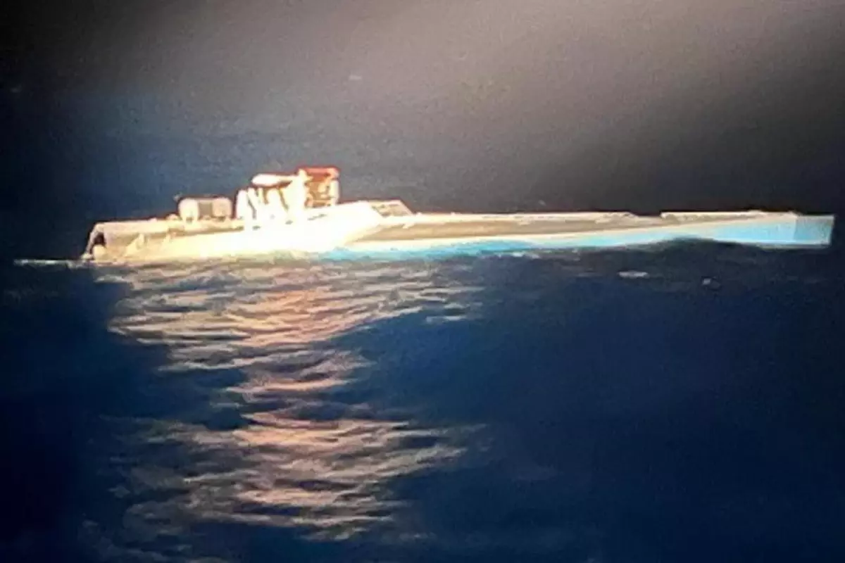 atlas okyanusunda 17 ton uyusturucu madde tasiyan denizalti ele gecirdi eZHPkK7b.jpg
