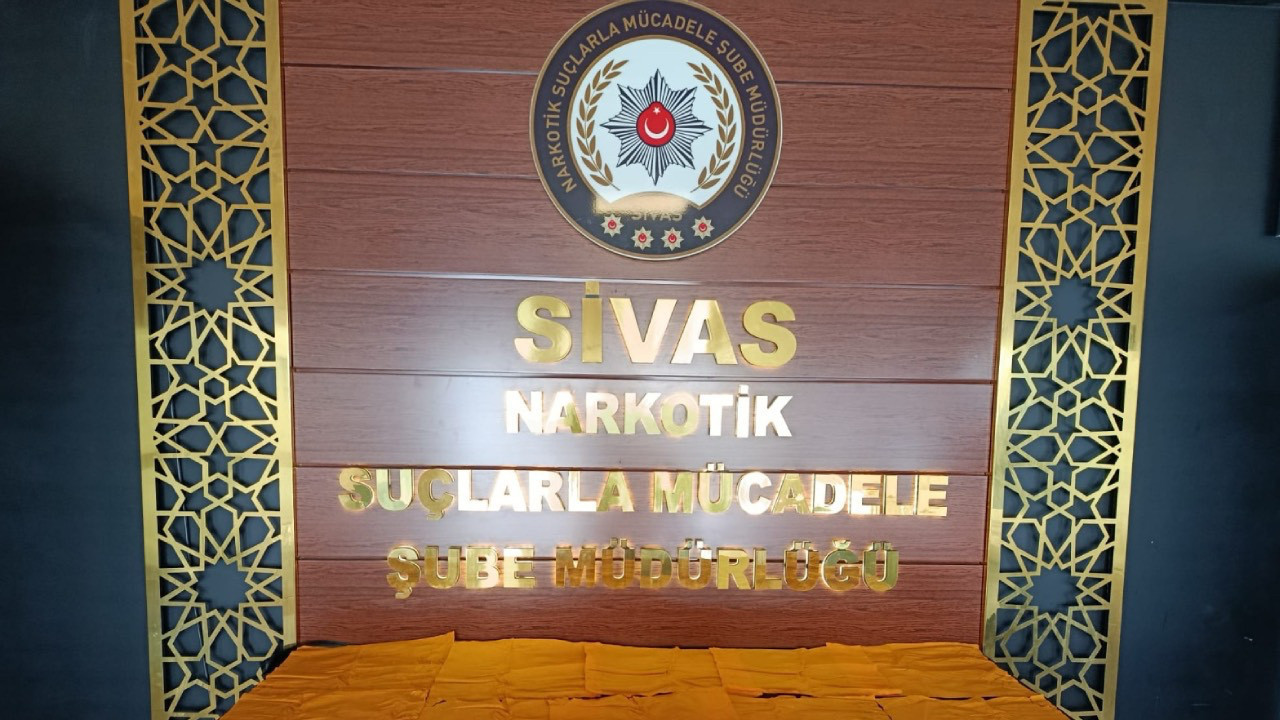 Sivasta uyusturucu operasyonu 2 tutuklama yIQ92jOU